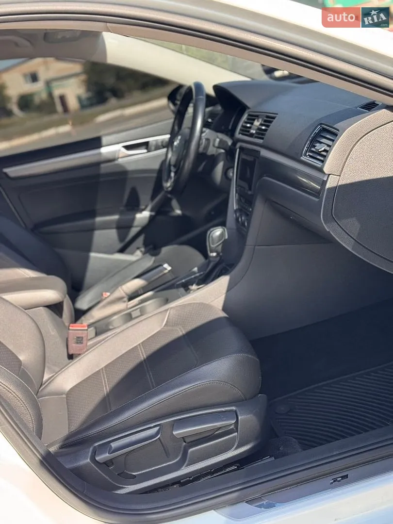 2018 Volkswagen Passat - мініатюра 25