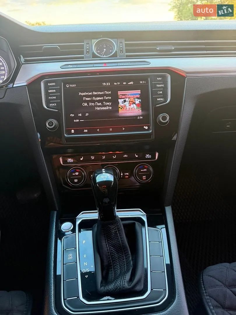 2015 Volkswagen Passat - мініатюра 30