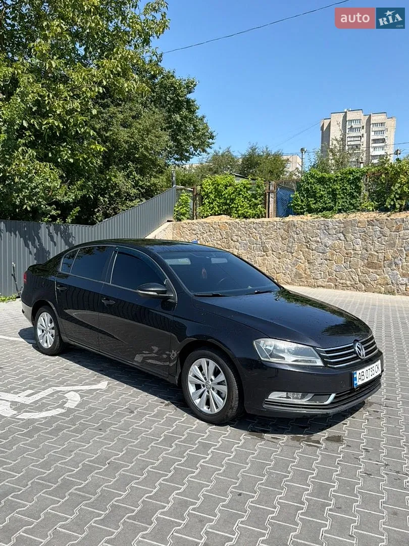 2011 Volkswagen Passat - мініатюра 2