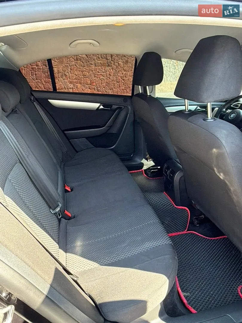 2011 Volkswagen Passat - мініатюра 10