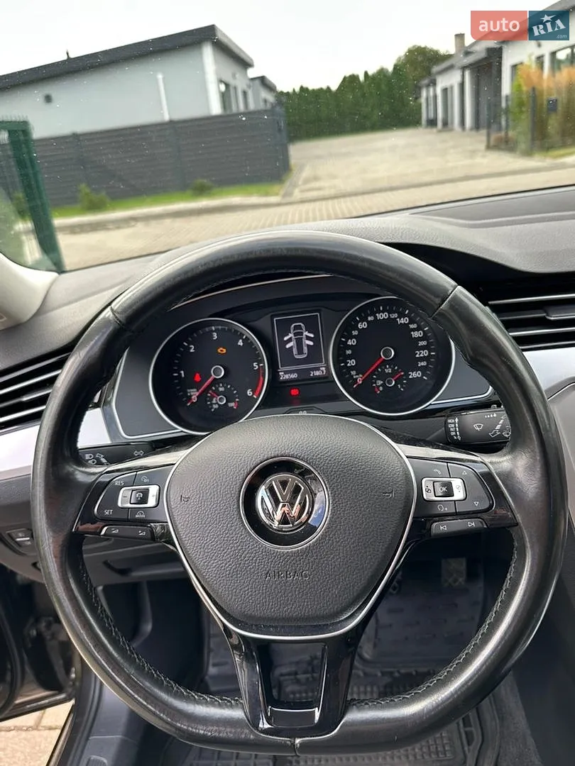 2015 Volkswagen Passat - мініатюра 21
