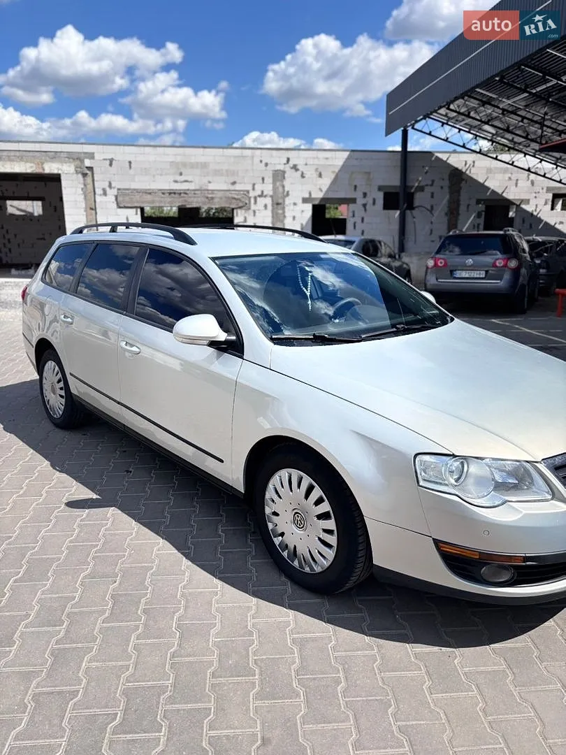 2010 Volkswagen Passat - мініатюра 7