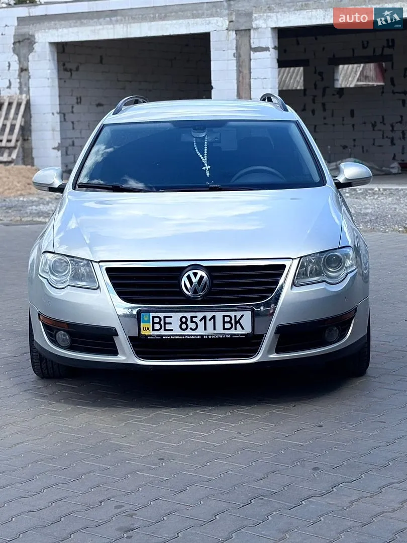 2010 Volkswagen Passat - мініатюра 2