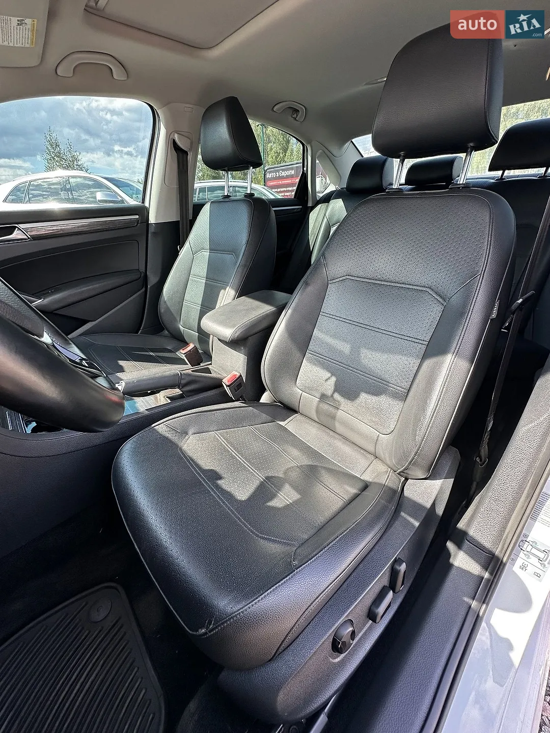 2016 Volkswagen Passat - мініатюра 30