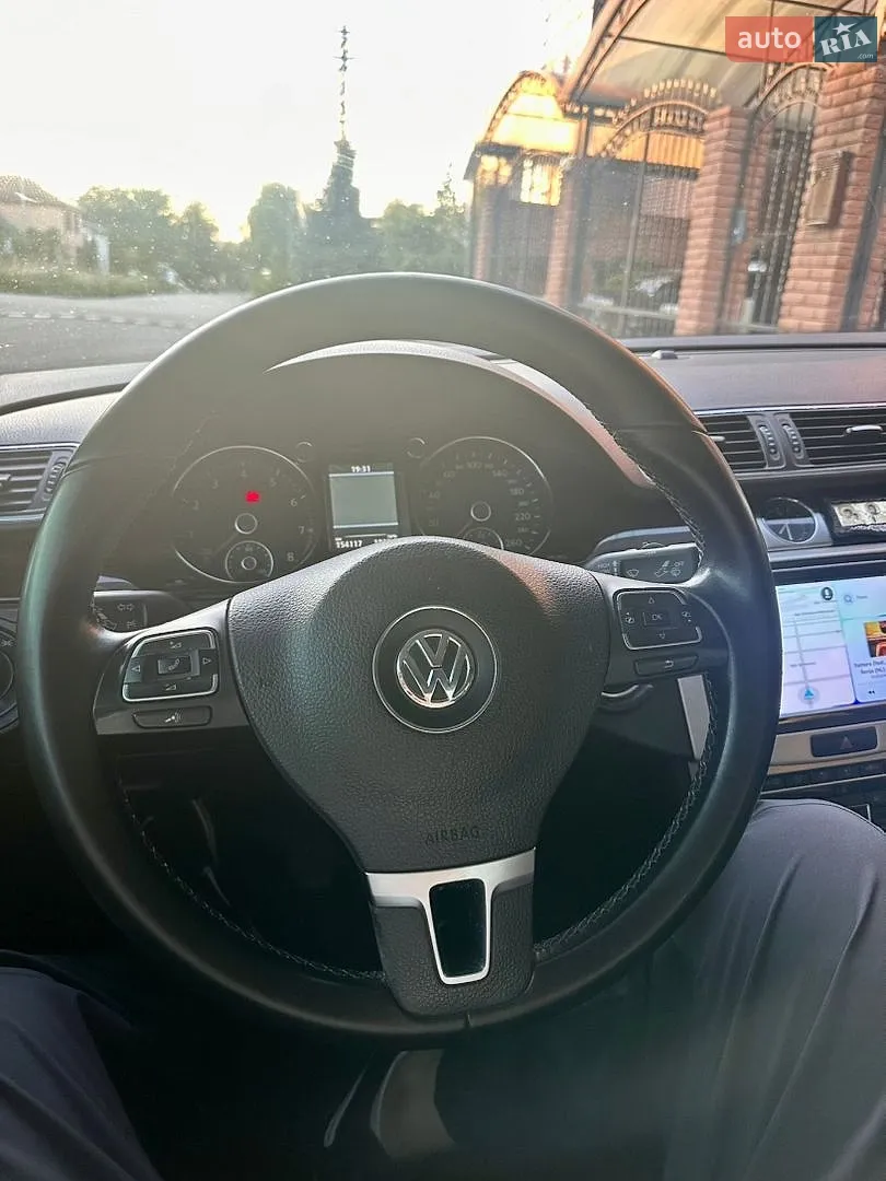 2011 Volkswagen Passat - мініатюра 9