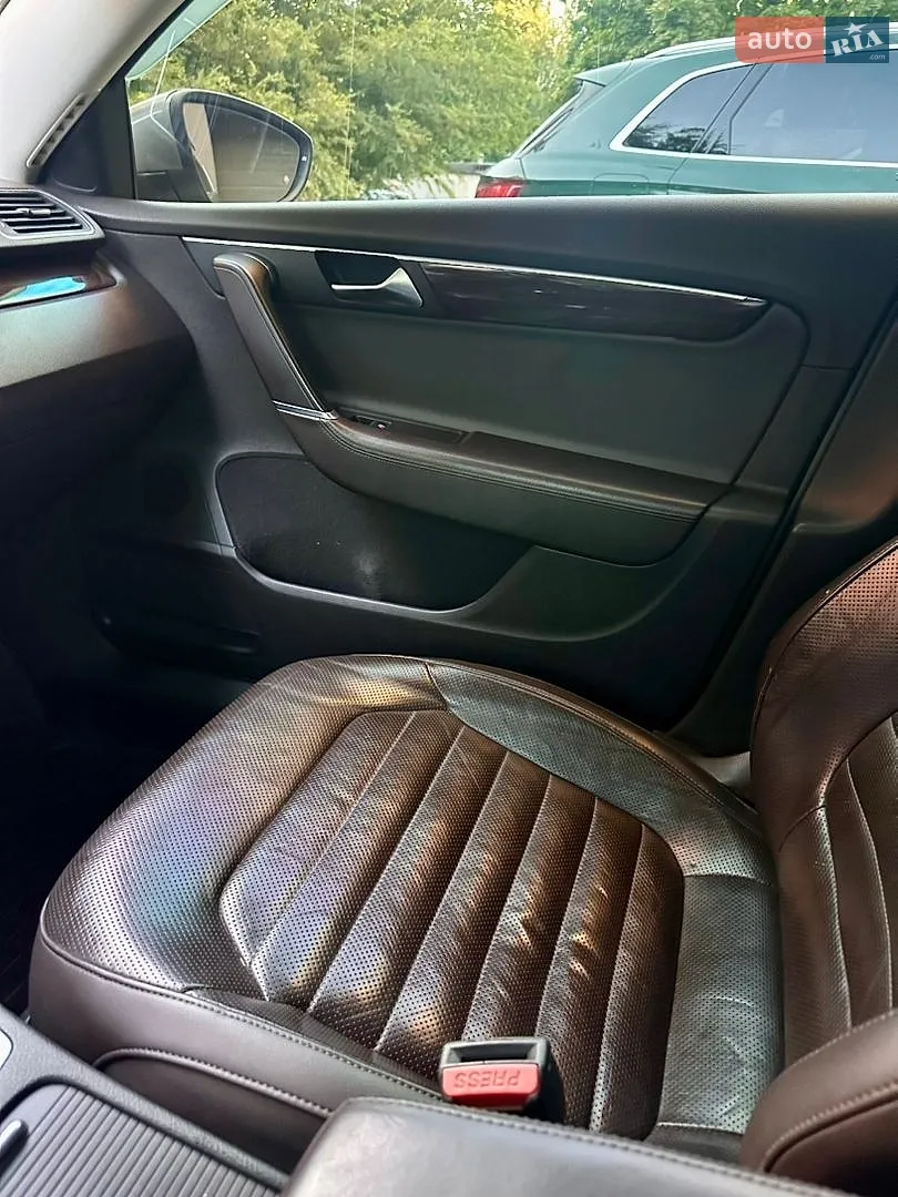 2011 Volkswagen Passat - мініатюра 10