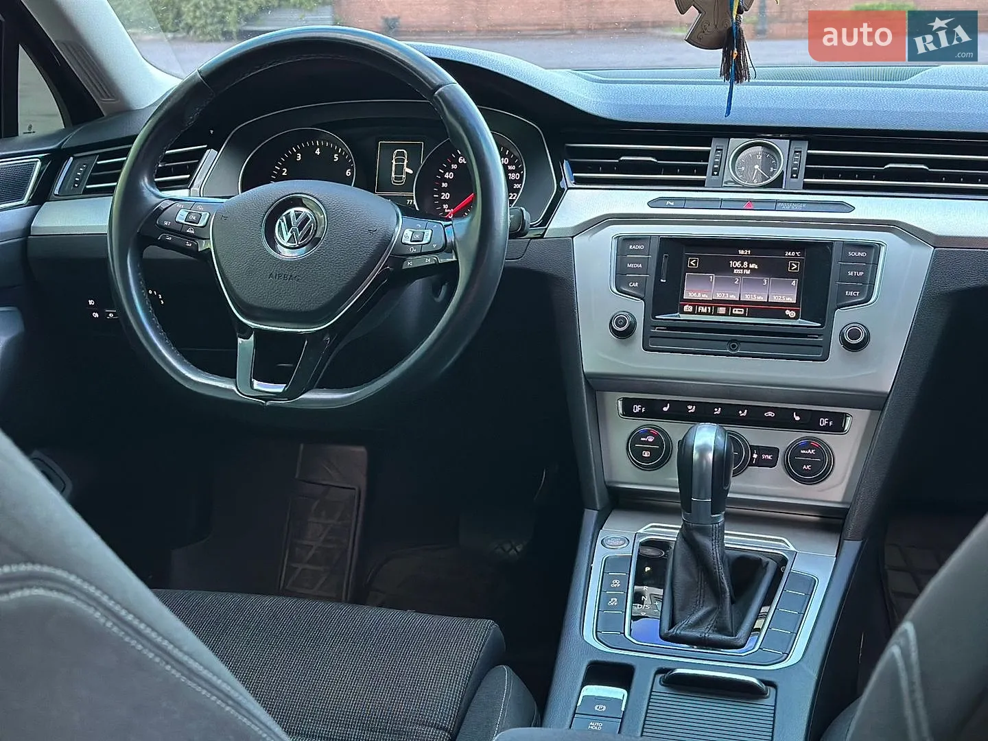 2015 Volkswagen Passat - мініатюра 31
