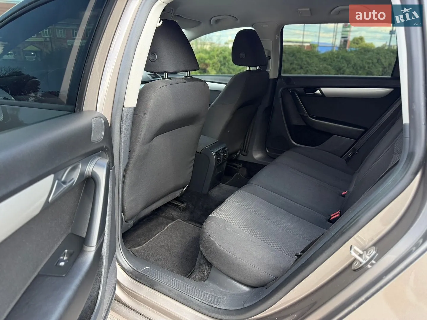 2011 Volkswagen Passat - мініатюра 18