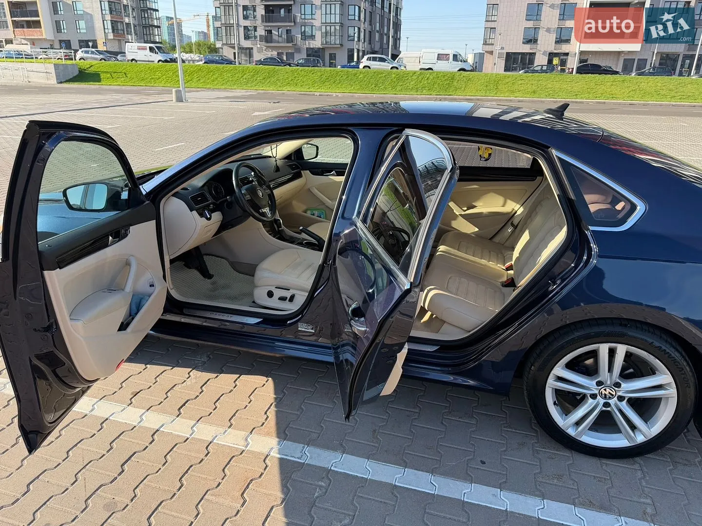2013 Volkswagen Passat - мініатюра 9