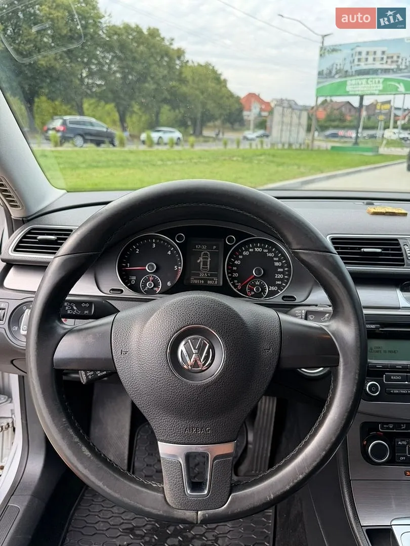 2011 Volkswagen Passat - мініатюра 28