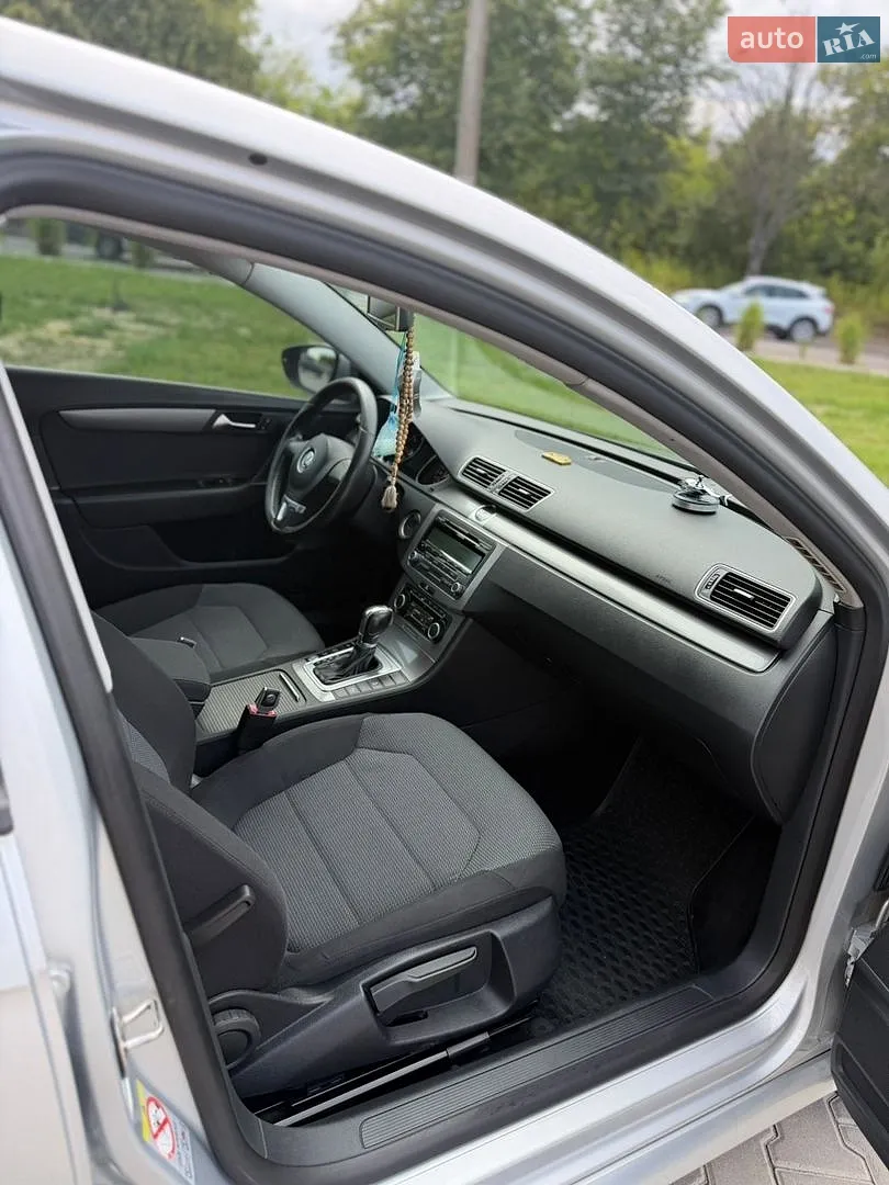 2011 Volkswagen Passat - мініатюра 39
