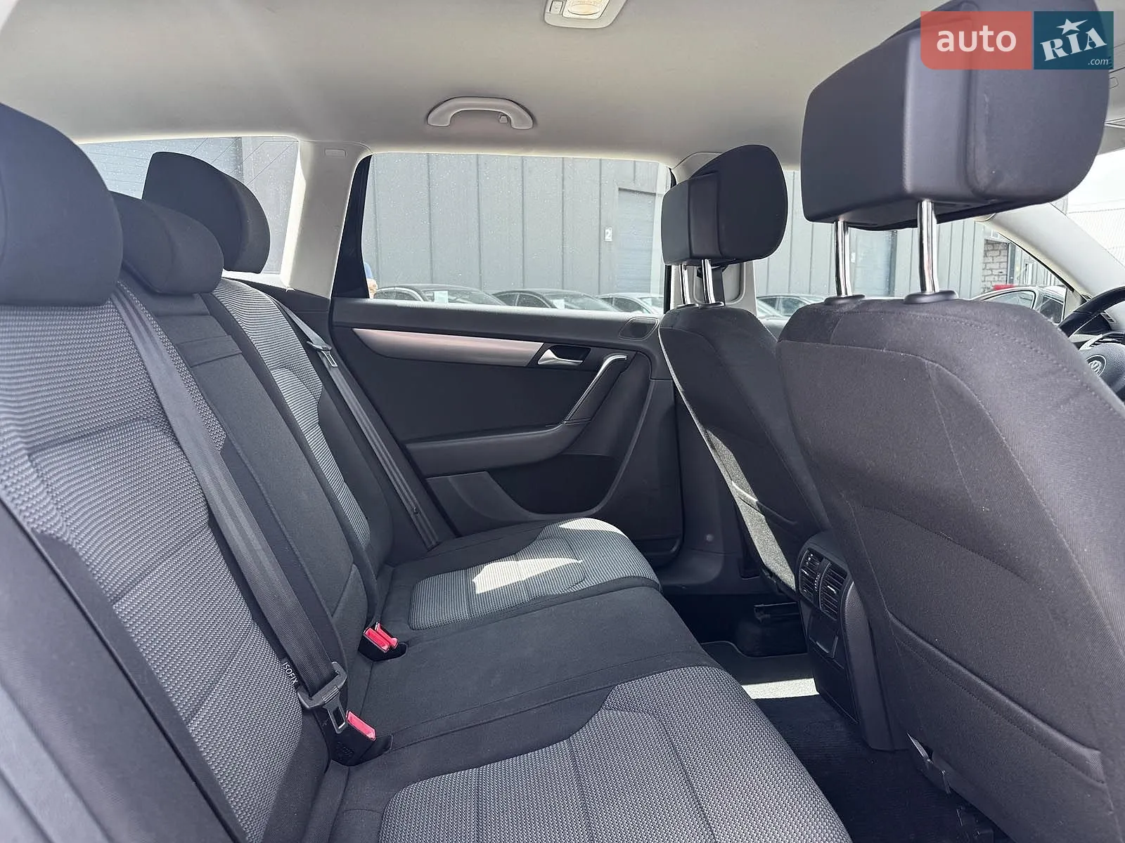 2013 Volkswagen Passat - мініатюра 34