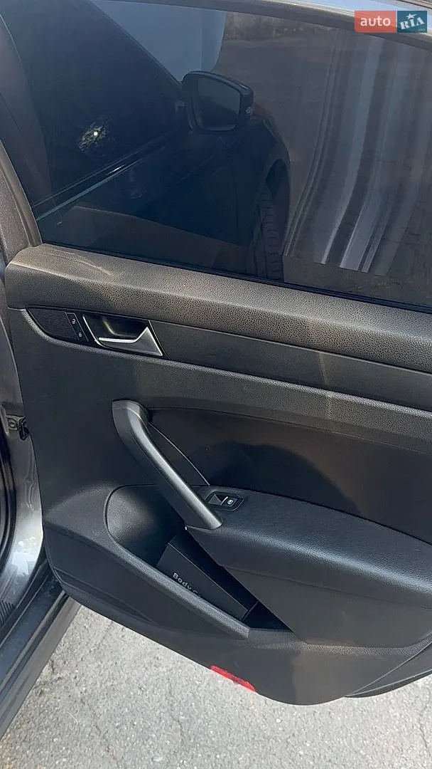 2012 Volkswagen Passat - мініатюра 20