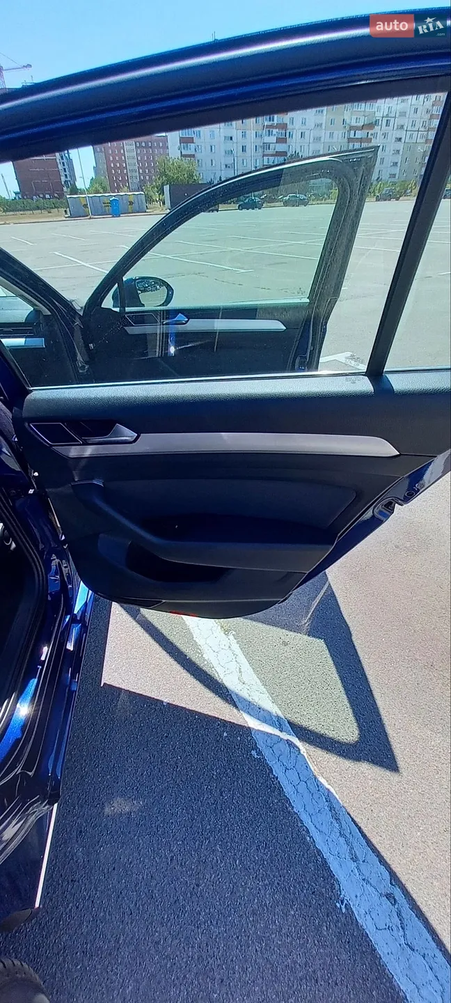 2017 Volkswagen Passat - мініатюра 29