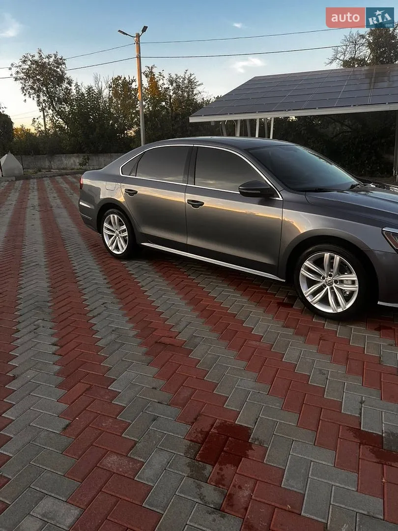 2018 Volkswagen Passat - мініатюра 2