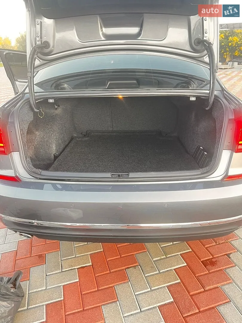 2018 Volkswagen Passat - мініатюра 12