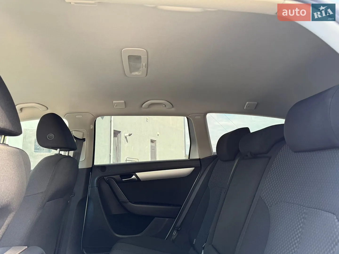 2013 Volkswagen Passat - мініатюра 25