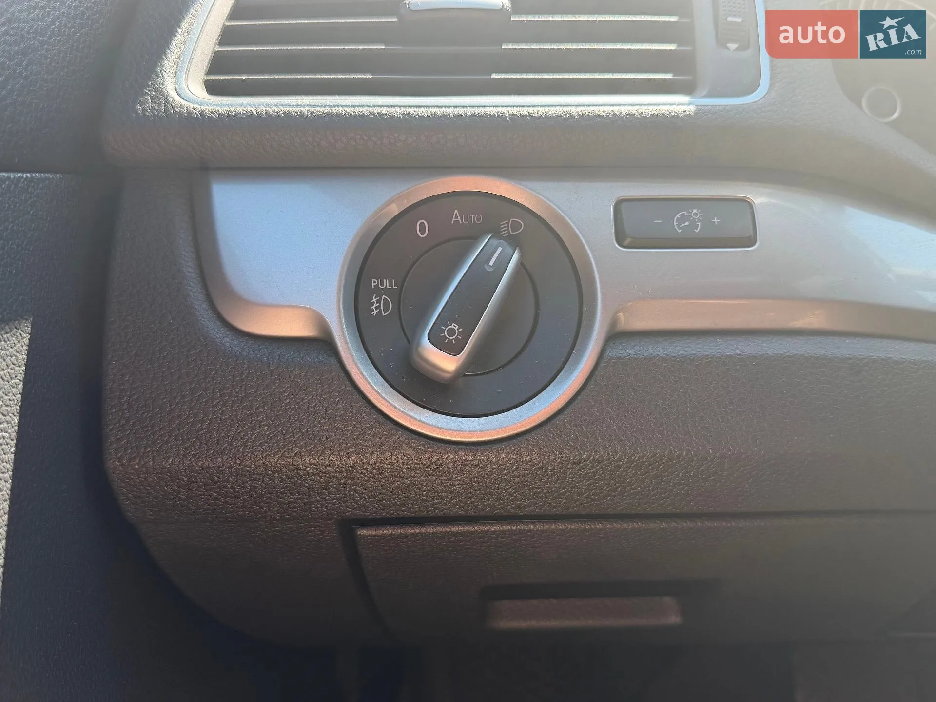 2015 Volkswagen Passat - мініатюра 17