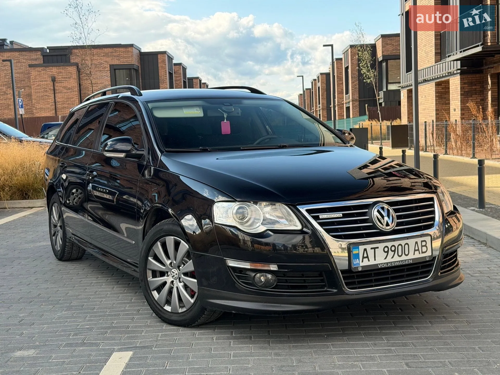 2010 Volkswagen Passat - фото 1