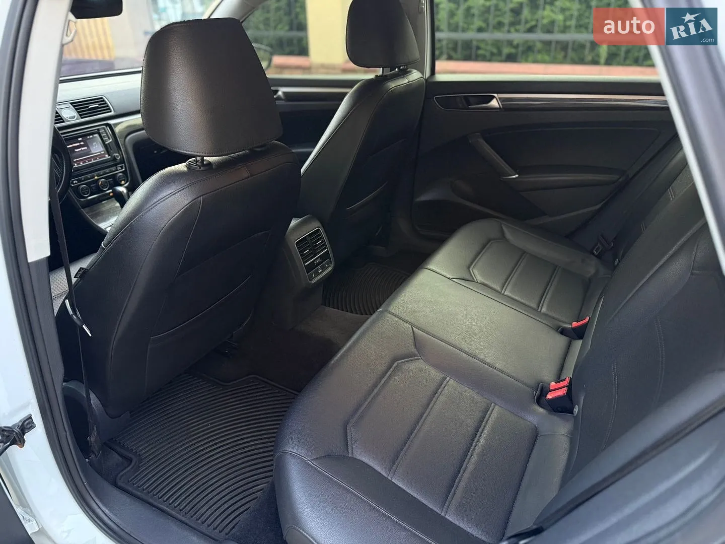 2015 Volkswagen Passat - мініатюра 11