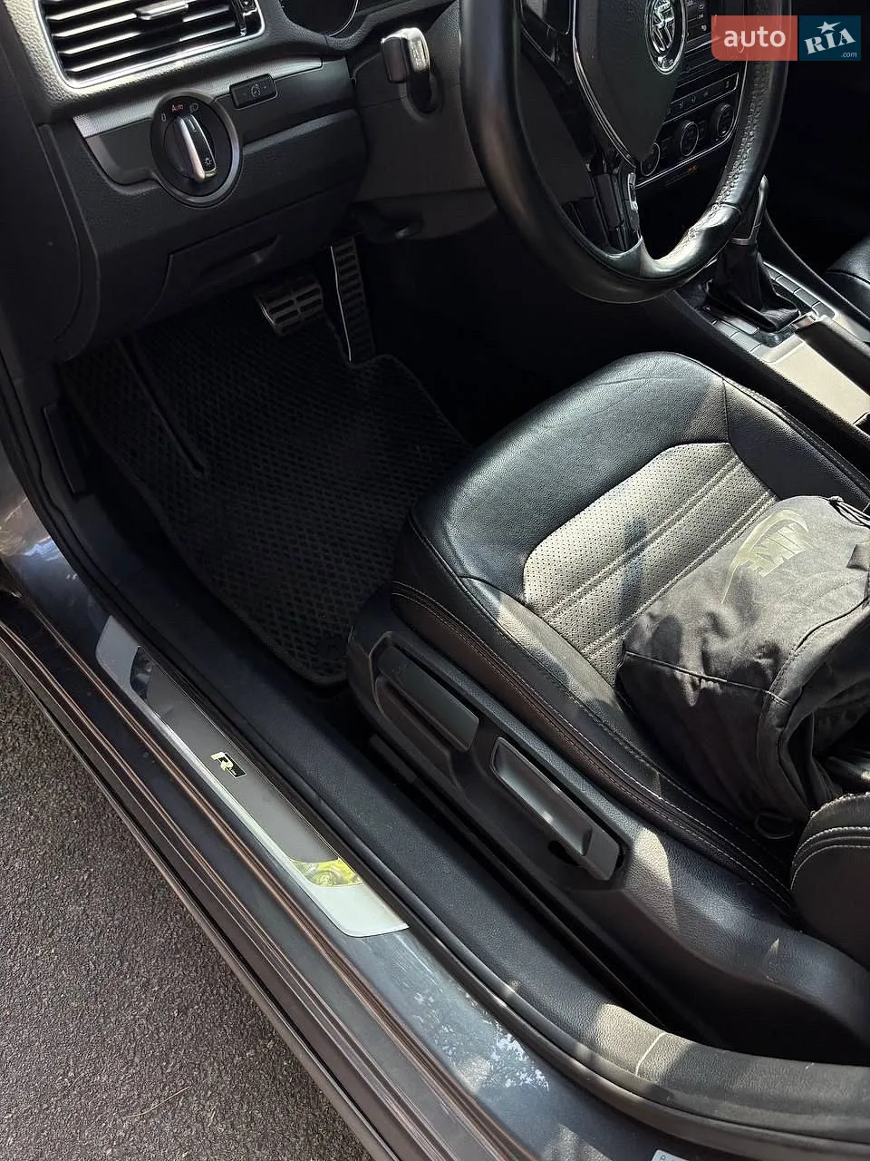2016 Volkswagen Passat - мініатюра 14
