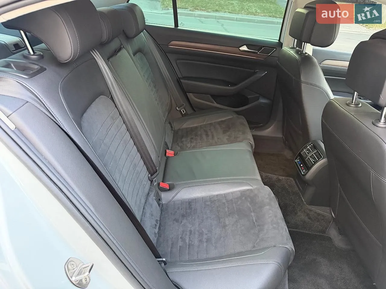 2018 Volkswagen Passat - мініатюра 8