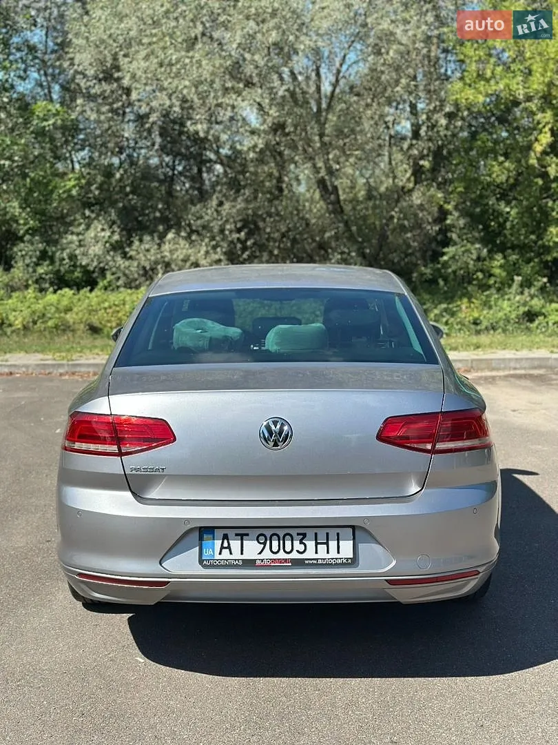 2019 Volkswagen Passat - мініатюра 2