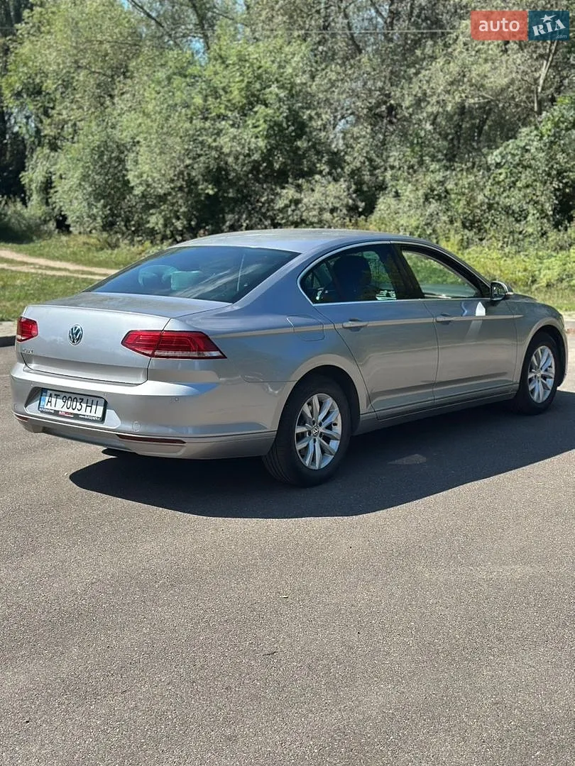 2019 Volkswagen Passat - мініатюра 3