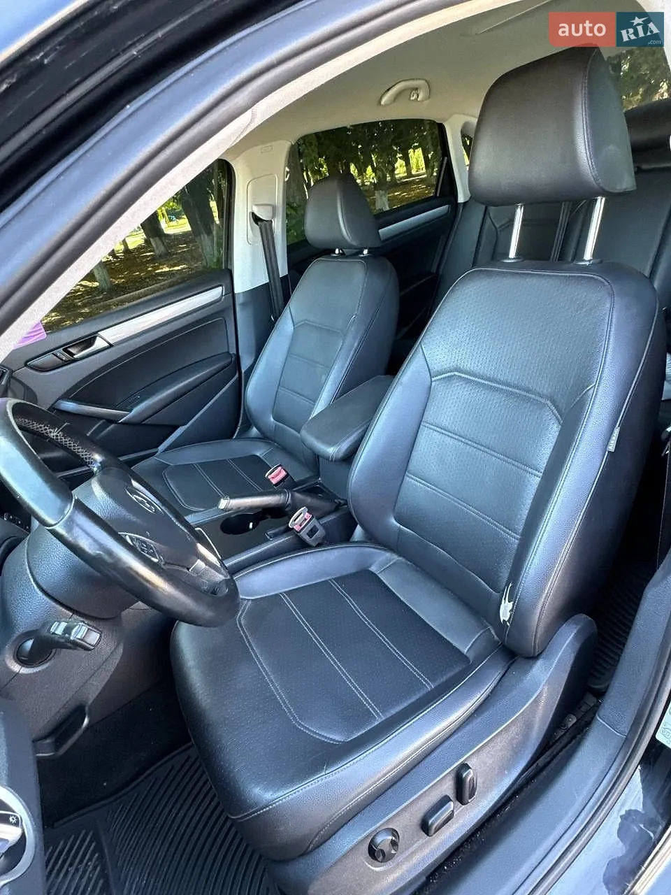 2015 Volkswagen Passat - мініатюра 6