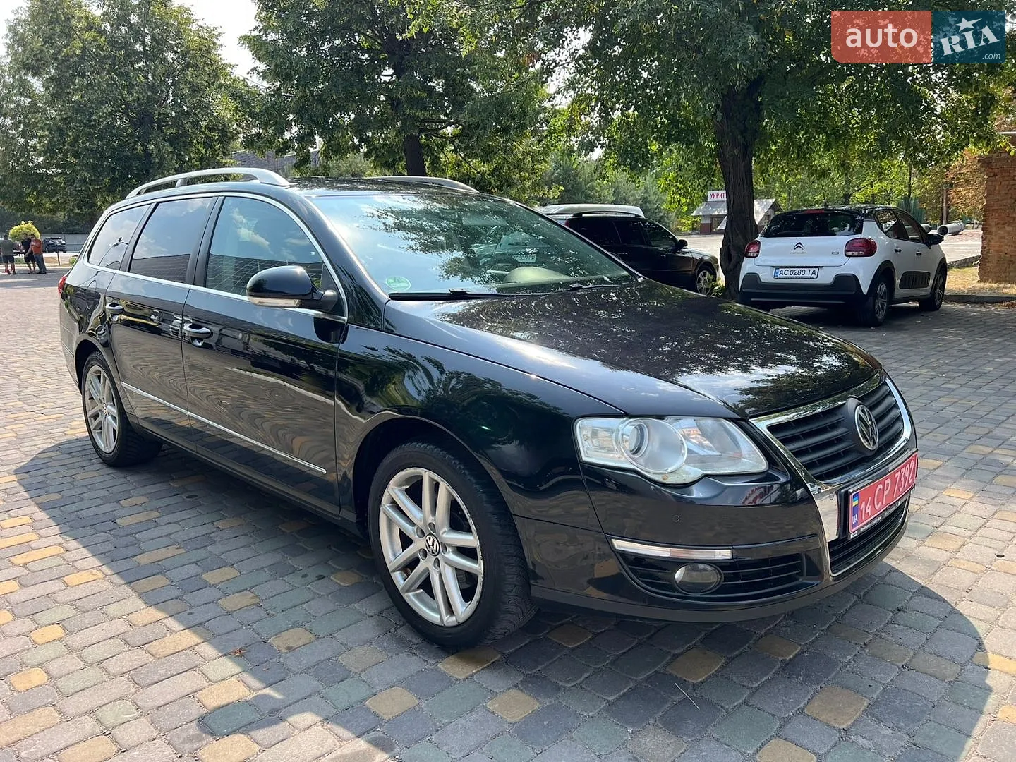 2010 Volkswagen Passat - мініатюра 2