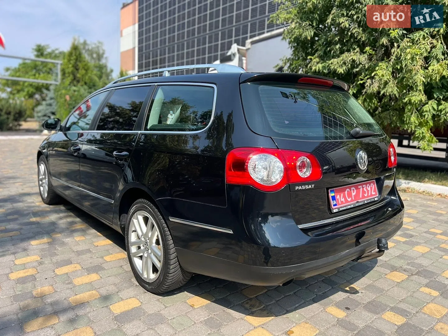 2010 Volkswagen Passat - мініатюра 3