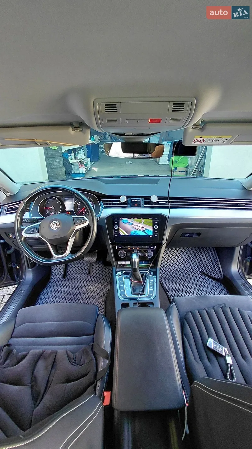 2019 Volkswagen Passat - мініатюра 13