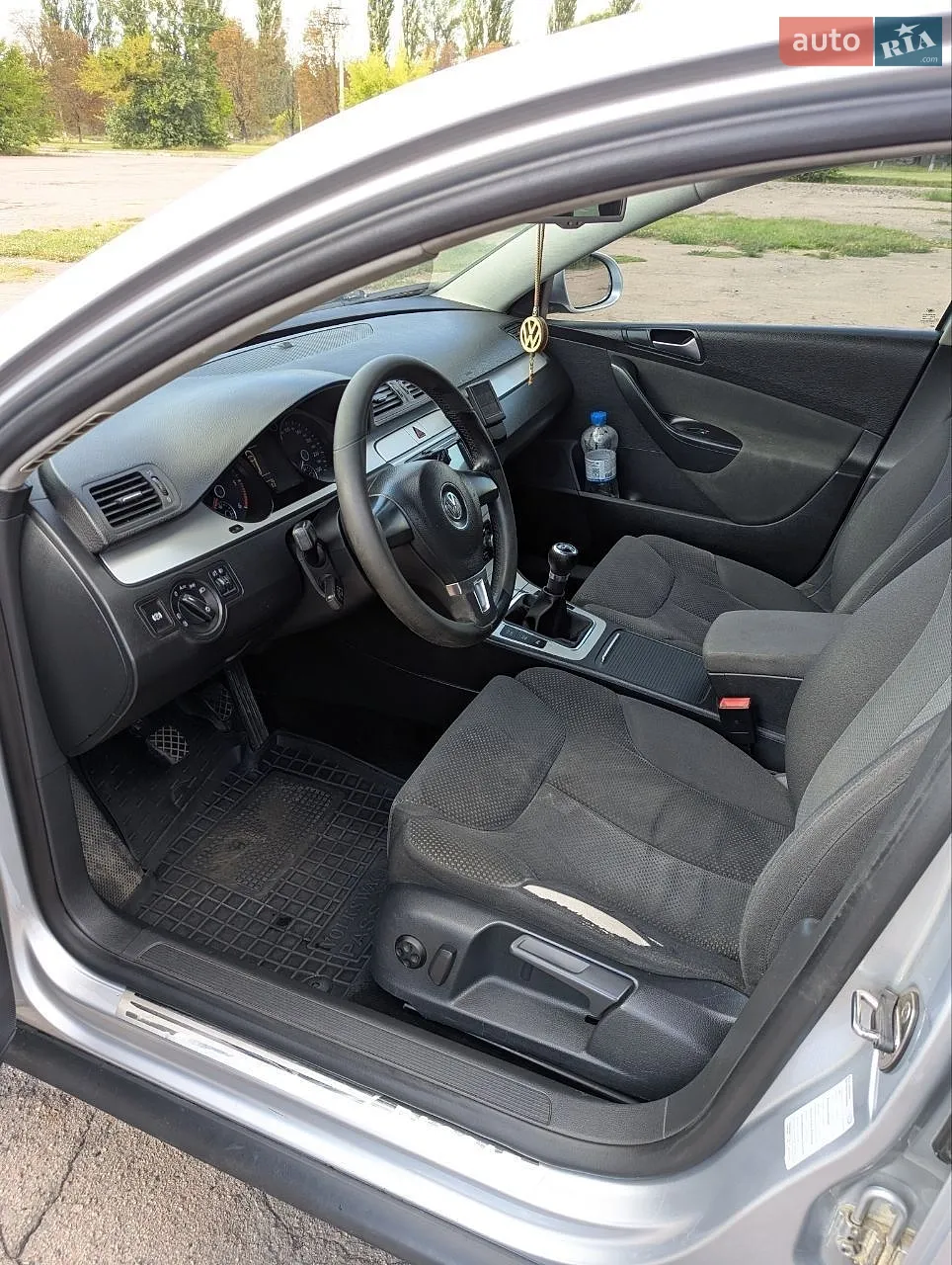 2010 Volkswagen Passat - мініатюра 11
