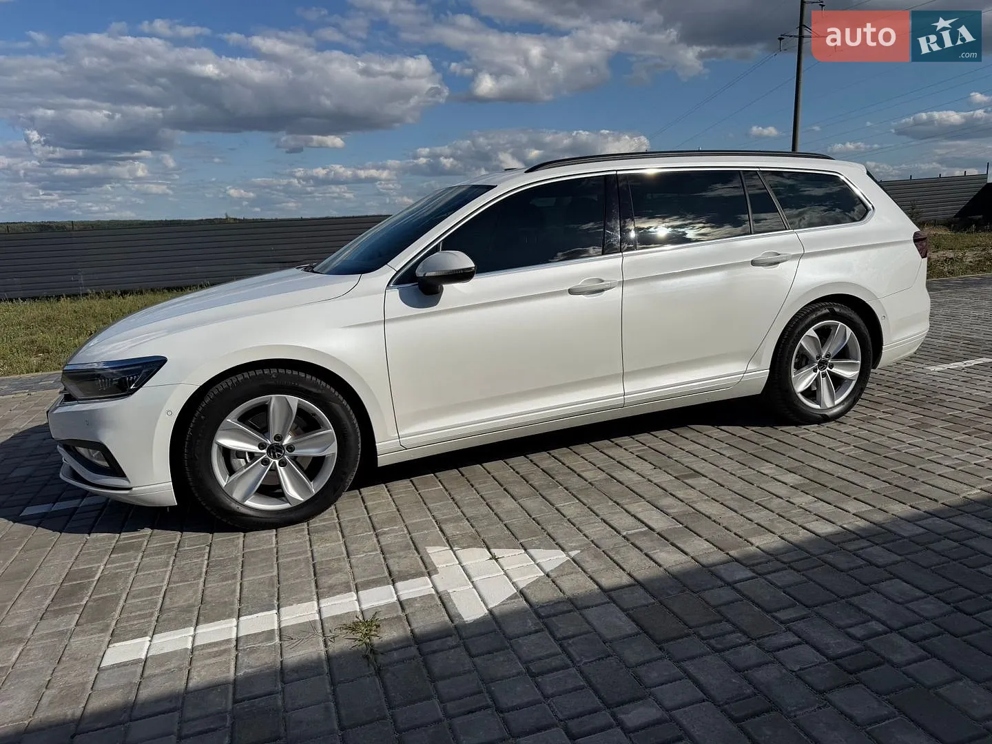 2022 Volkswagen Passat - мініатюра 219