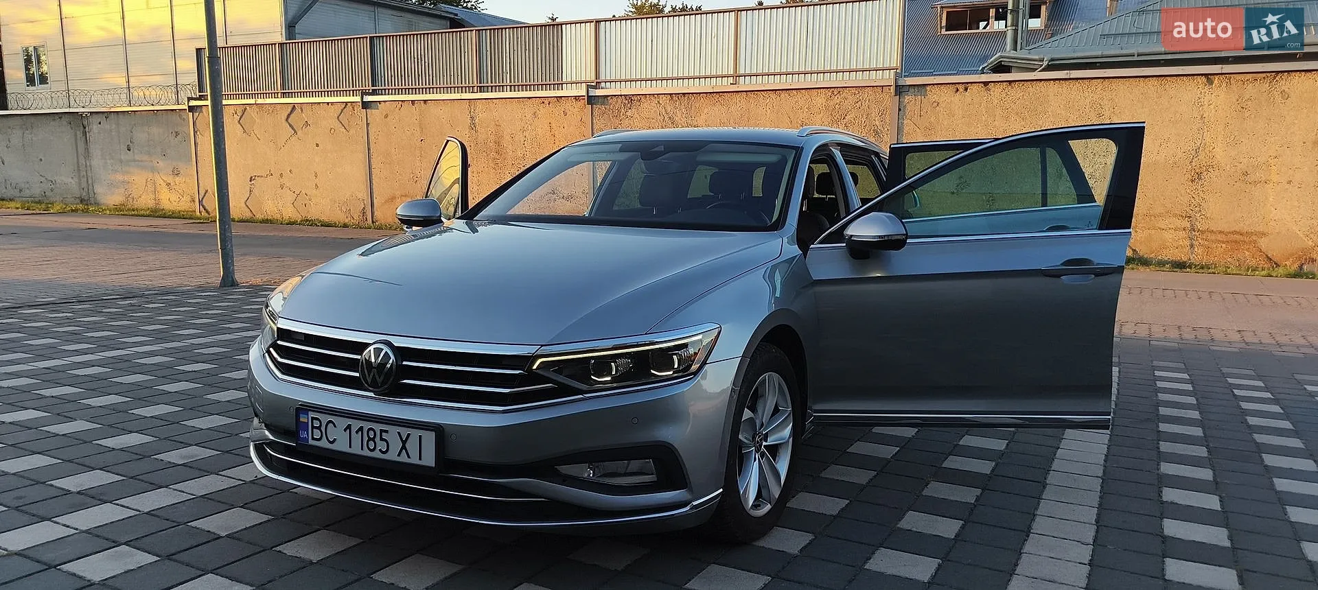 2022 Volkswagen Passat - фото 1