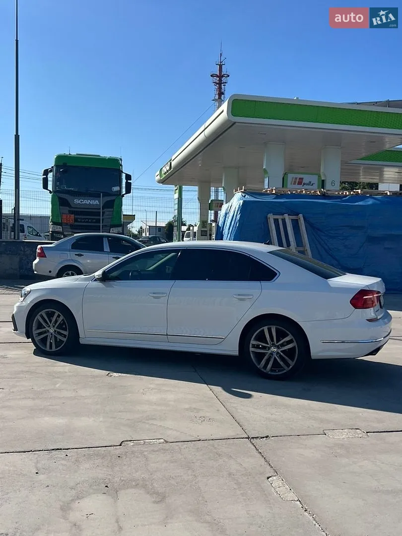 2016 Volkswagen Passat - мініатюра 19