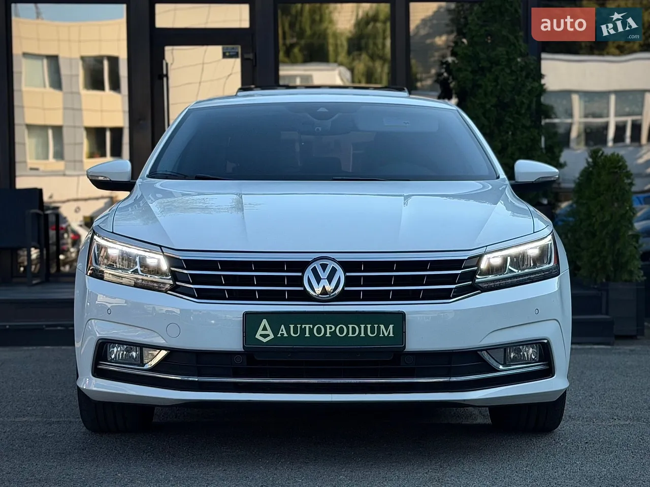 2022 Volkswagen Touareg - мініатюра 58