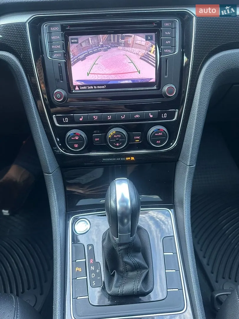 2019 Volkswagen Passat - мініатюра 21