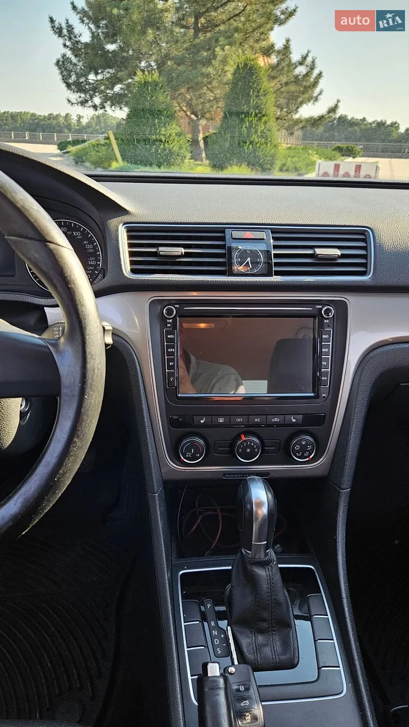 2014 Volkswagen Passat - мініатюра 27