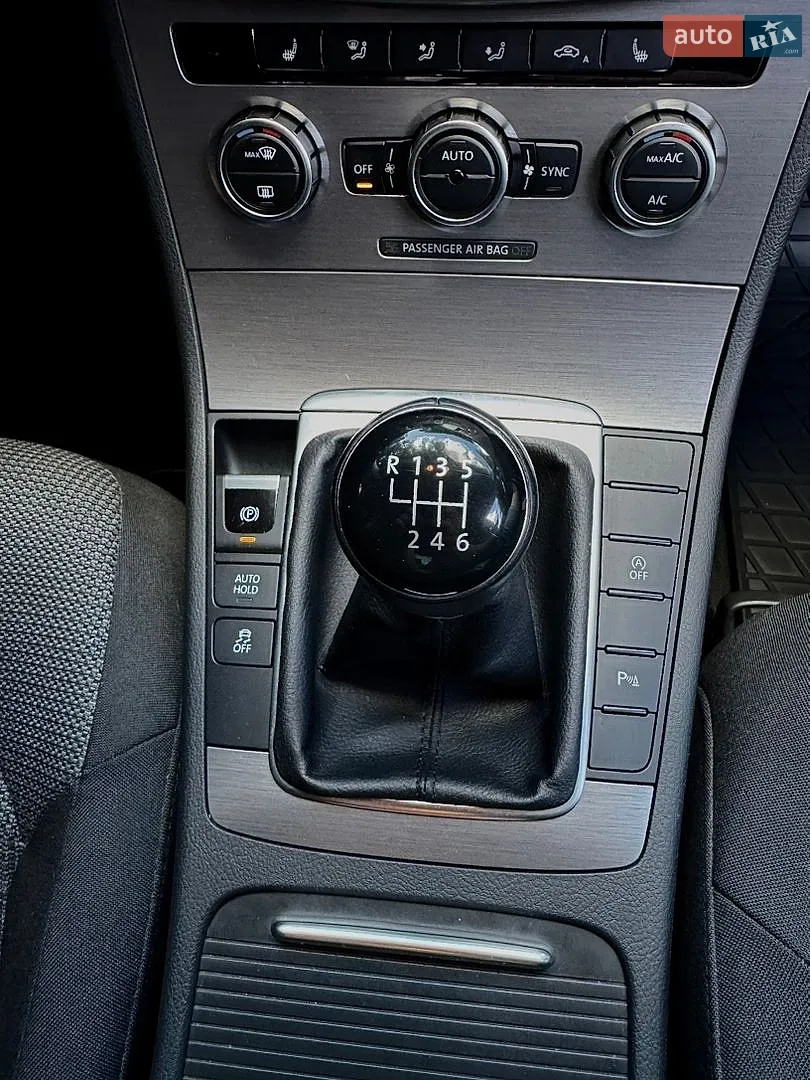 2014 Volkswagen Passat - мініатюра 25