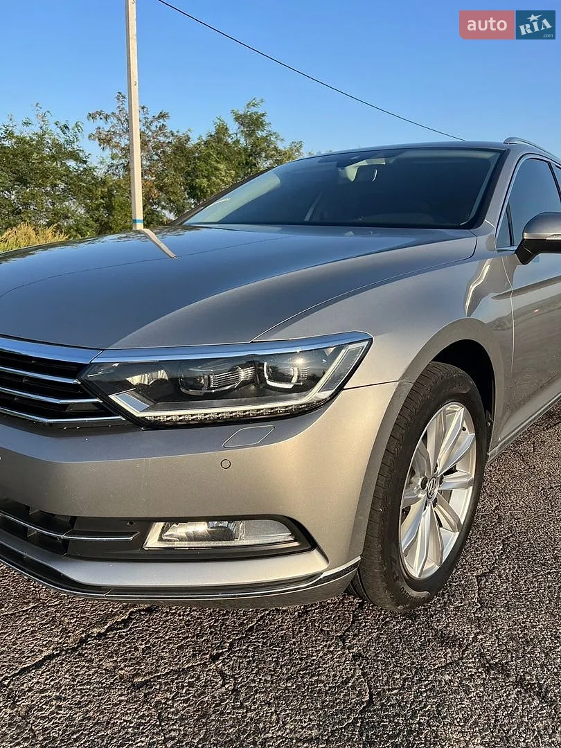 2015 Volkswagen Passat - мініатюра 6