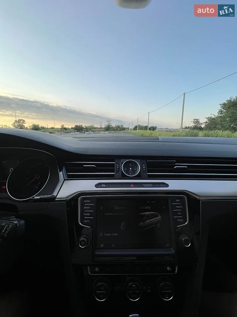 2015 Volkswagen Passat - мініатюра 45