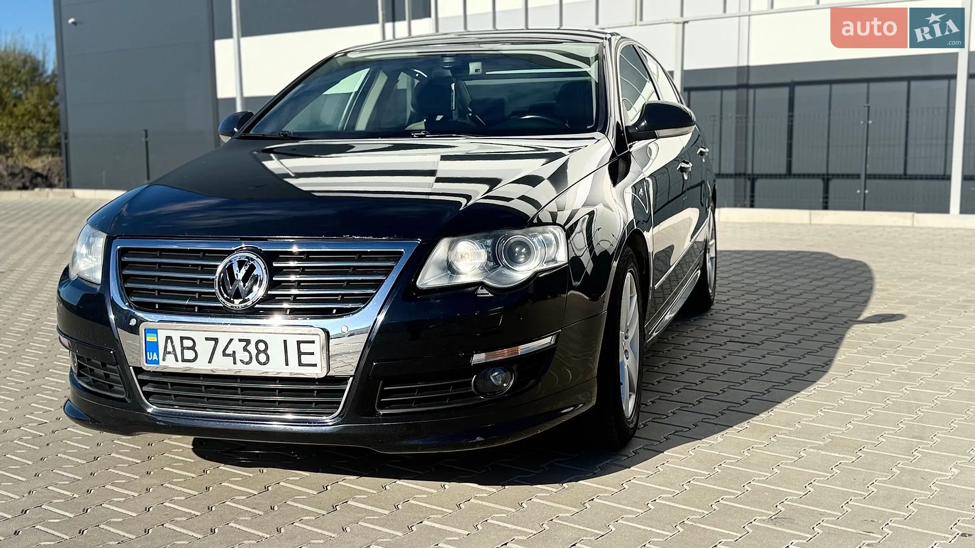 2010 Volkswagen Passat - фото 1