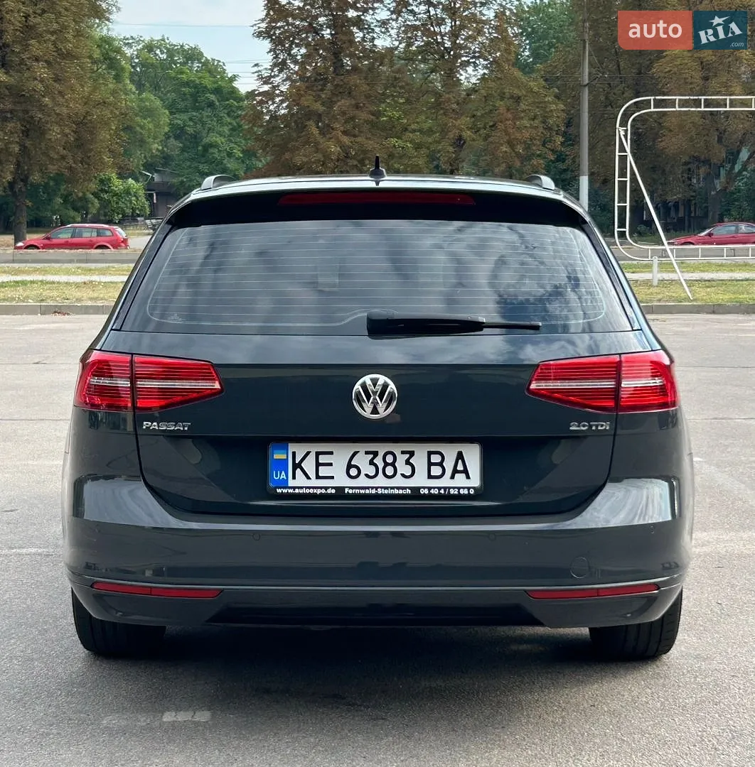 2017 Volkswagen Passat - мініатюра 5