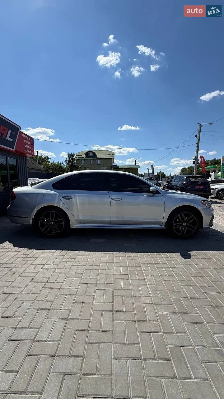 2018 Volkswagen Passat - мініатюра 3