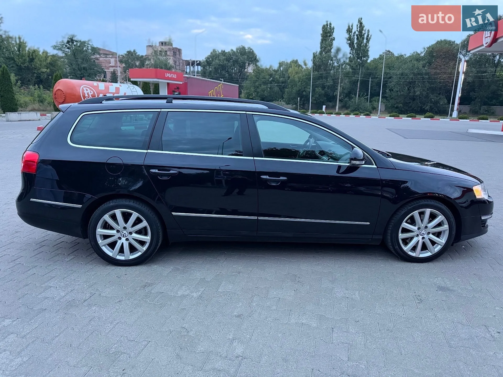 2010 Volkswagen Passat - мініатюра 7