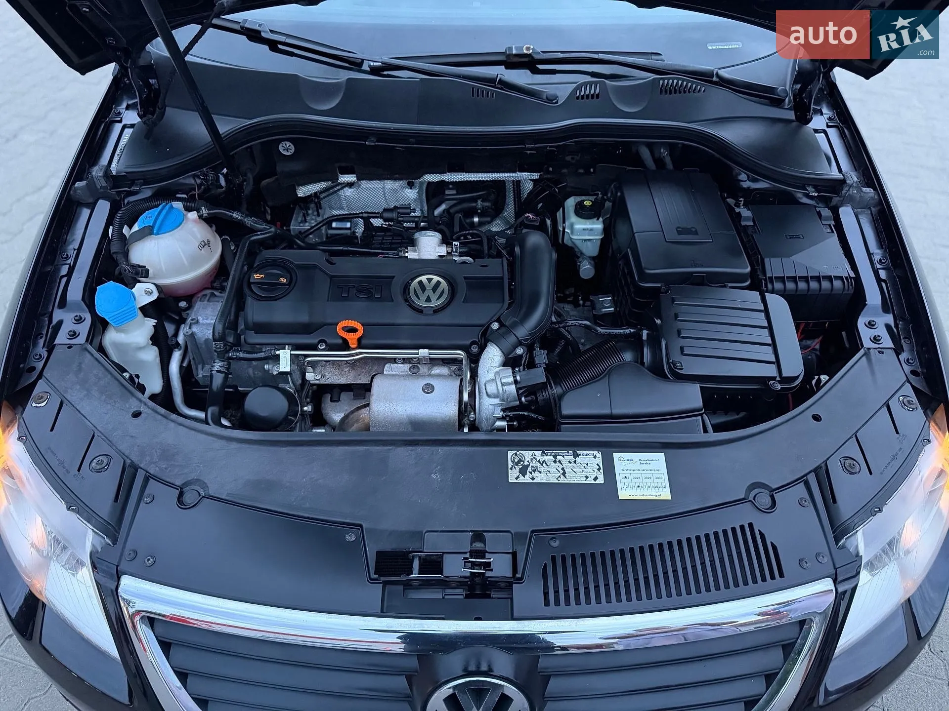 2010 Volkswagen Passat - мініатюра 35
