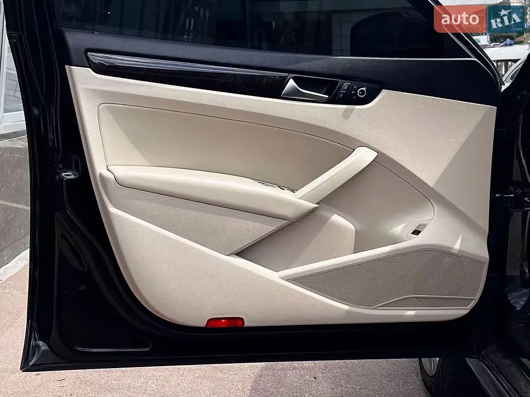2015 Volkswagen Passat - мініатюра 13