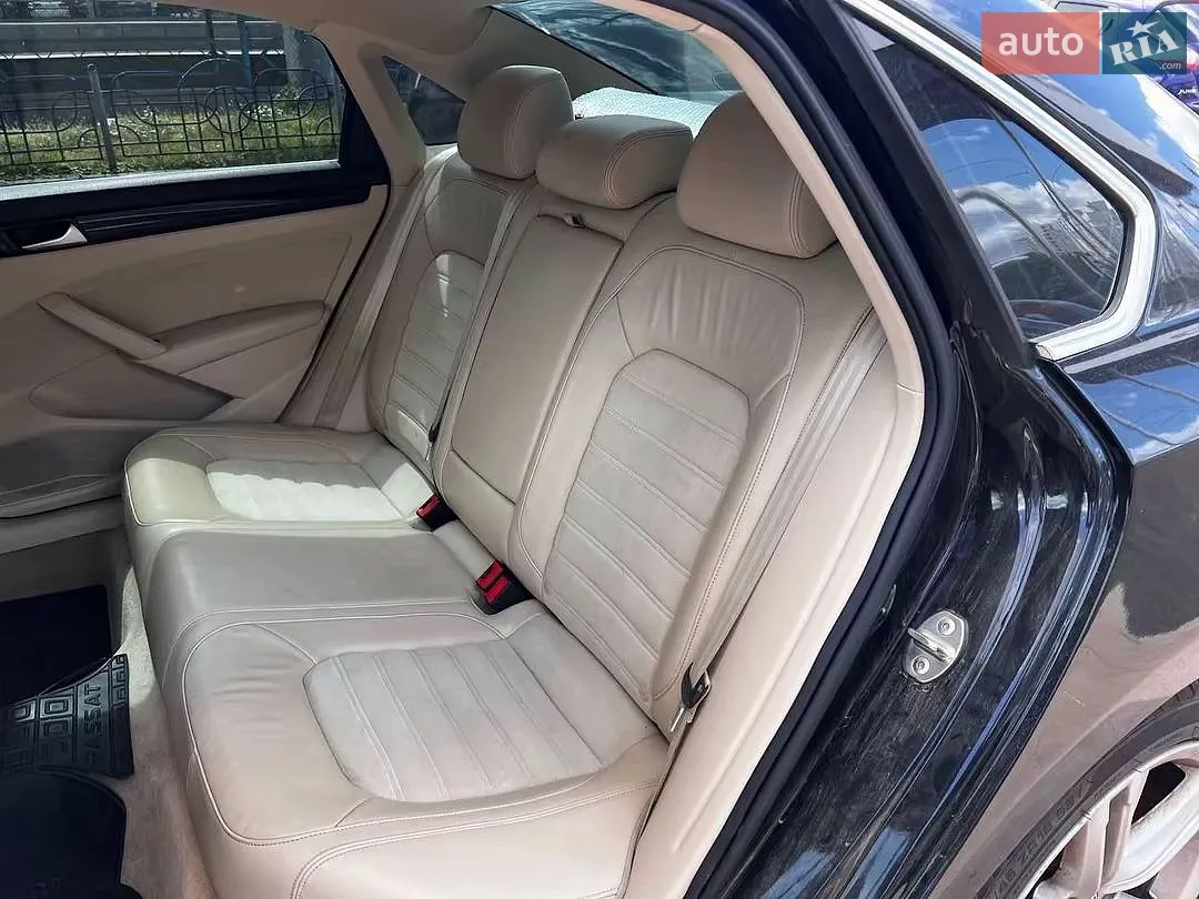 2015 Volkswagen Passat - мініатюра 18