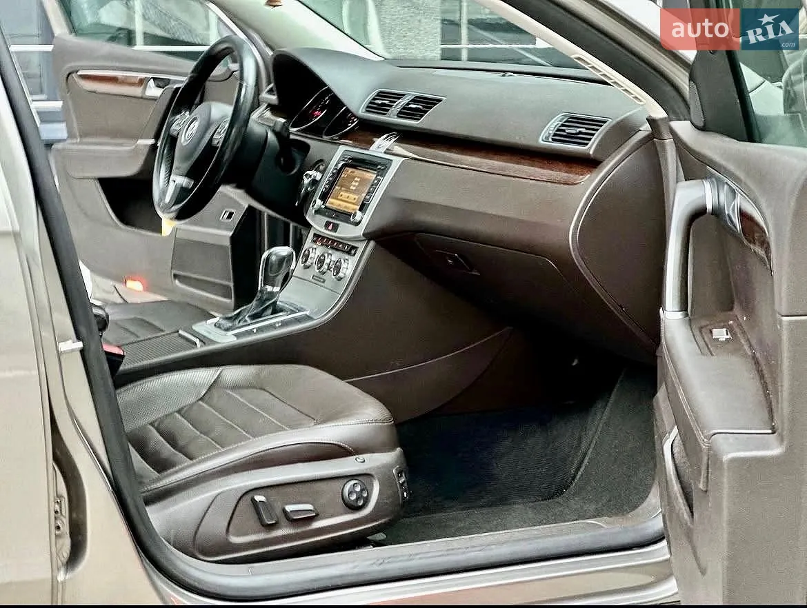 2012 Volkswagen Passat - мініатюра 3
